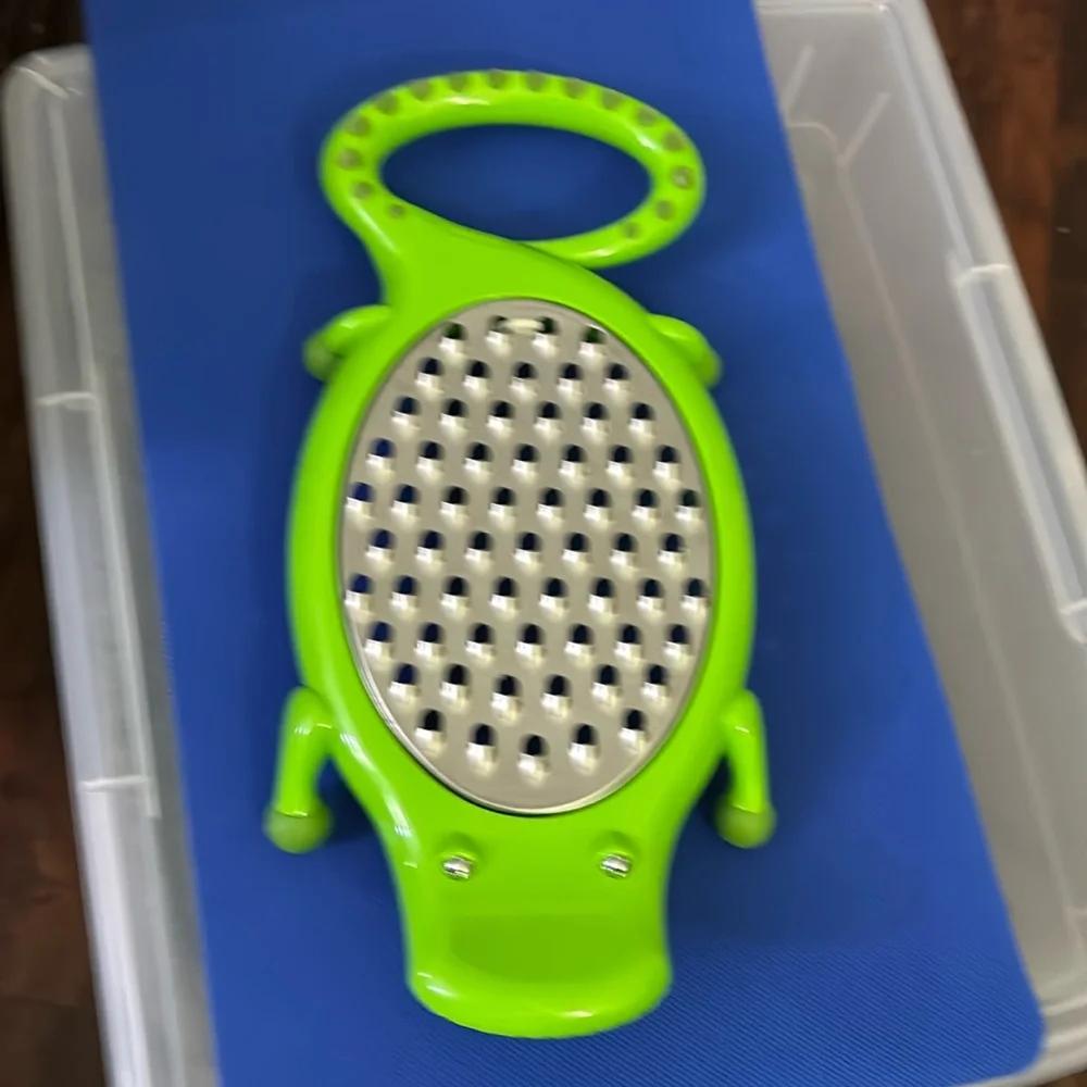 Vintage Alligator Cheese Grater New NWOT